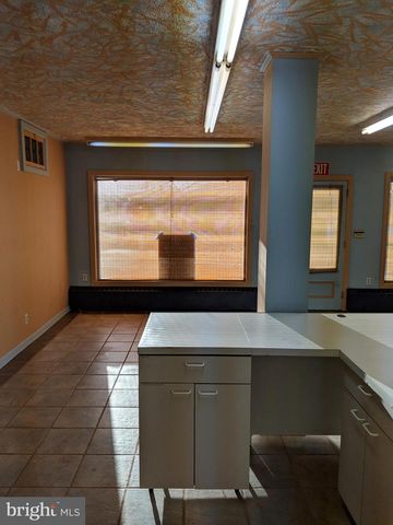 1093 DELSEA DR, Westville, NJ 08093