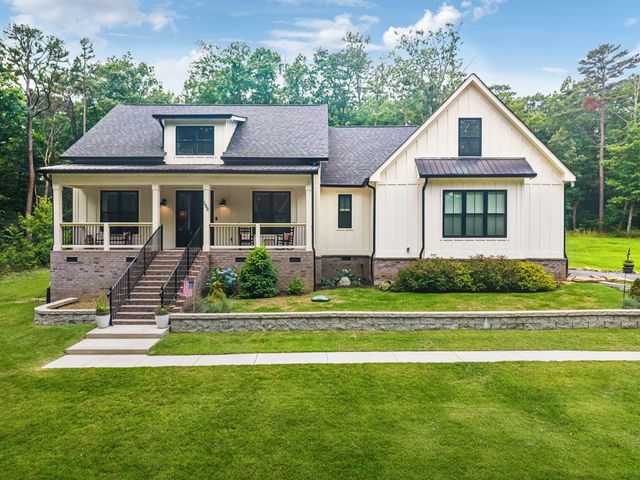 188 Horseshoe Bend Road E, Signal Mountain, TN 37377