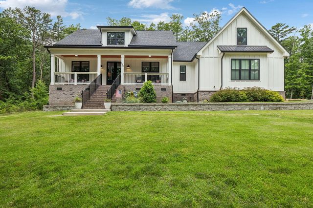 188 Horseshoe Bend Road E, Signal Mountain, TN 37377