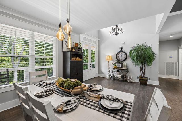 188 Horseshoe Bend Road E, Signal Mountain, TN 37377