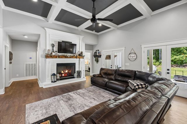 188 Horseshoe Bend Road E, Signal Mountain, TN 37377