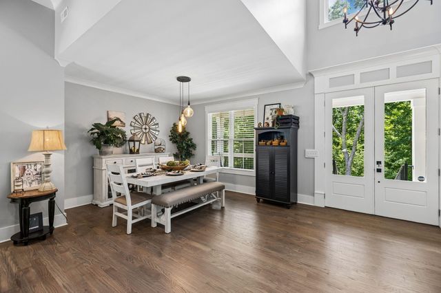 188 Horseshoe Bend Road E, Signal Mountain, TN 37377