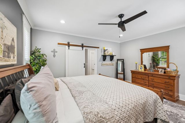 188 Horseshoe Bend Road E, Signal Mountain, TN 37377