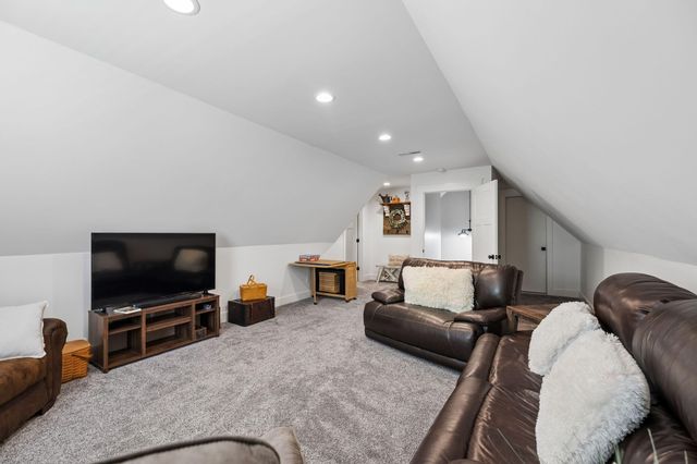 188 Horseshoe Bend Road E, Signal Mountain, TN 37377