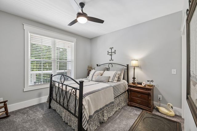 188 Horseshoe Bend Road E, Signal Mountain, TN 37377