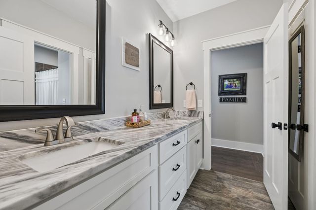 188 Horseshoe Bend Road E, Signal Mountain, TN 37377