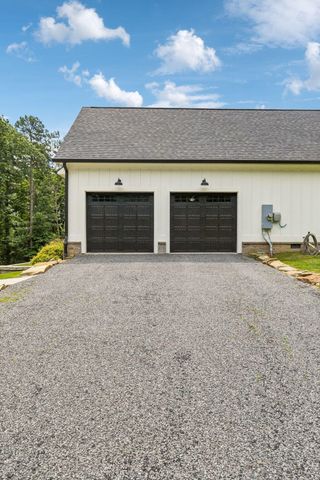 188 Horseshoe Bend Road E, Signal Mountain, TN 37377