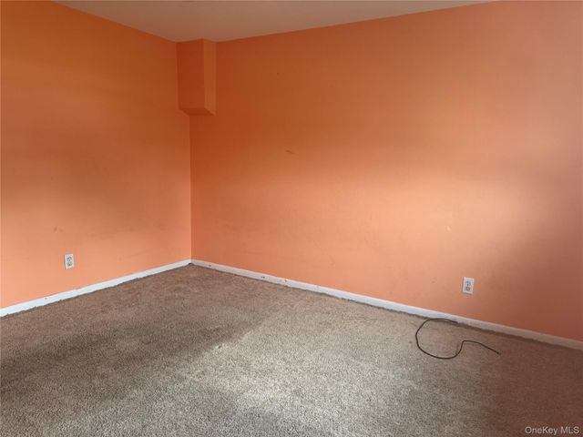 124 Parkdale Drive, North Babylon, NY 11703