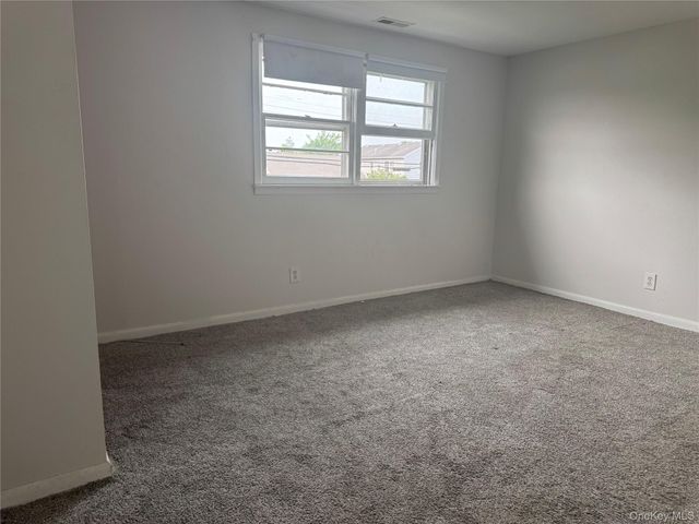 124 Parkdale Drive, North Babylon, NY 11703