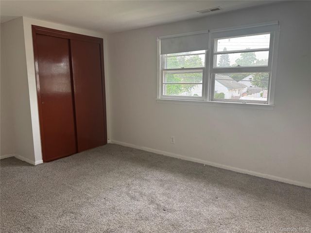 124 Parkdale Drive, North Babylon, NY 11703