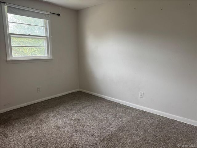 124 Parkdale Drive, North Babylon, NY 11703