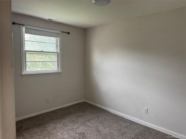124 Parkdale Drive, North Babylon, NY 11703