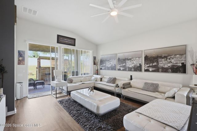 1574 Dittmer Circle SE, Palm Bay, FL 32909
