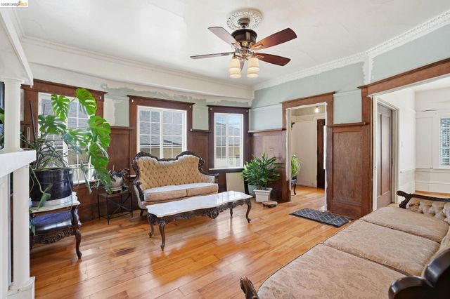 2015 50Th Ave, Oakland, CA 94601