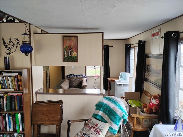 53 Carefree Lane, Cheektowaga, NY 14227