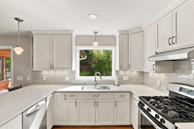4772 London Lane, Eagan, MN 55122