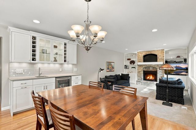 4772 London Lane, Eagan, MN 55122