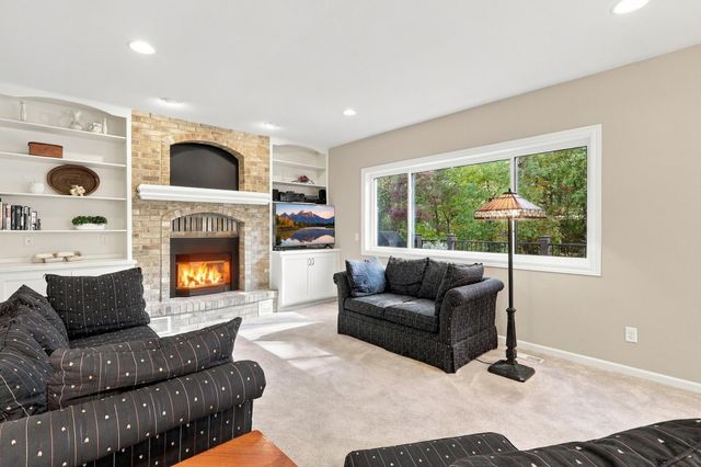 4772 London Lane, Eagan, MN 55122