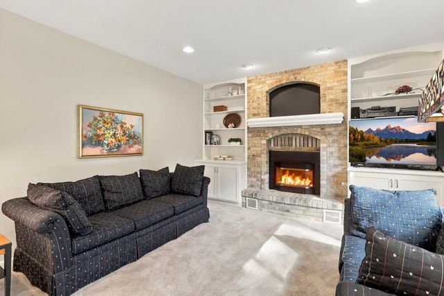 4772 London Lane, Eagan, MN 55122