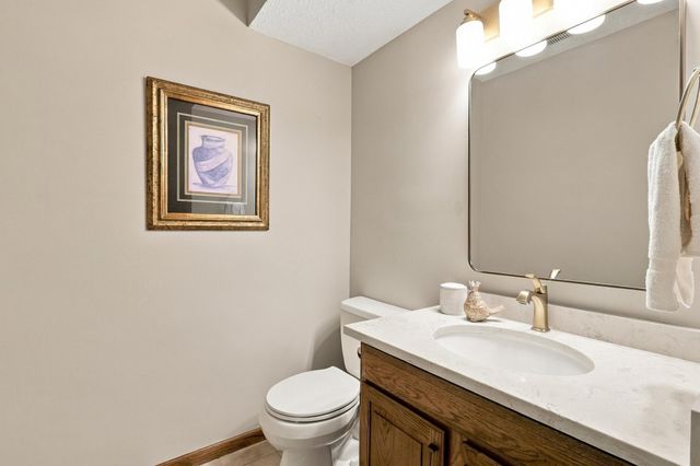 4772 London Lane, Eagan, MN 55122