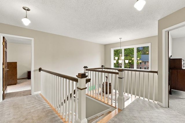 4772 London Lane, Eagan, MN 55122