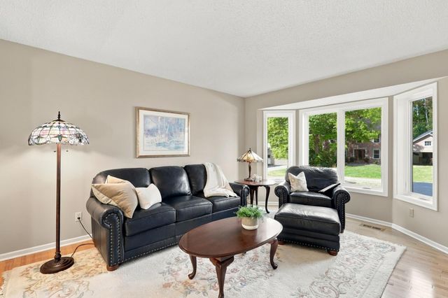 4772 London Lane, Eagan, MN 55122