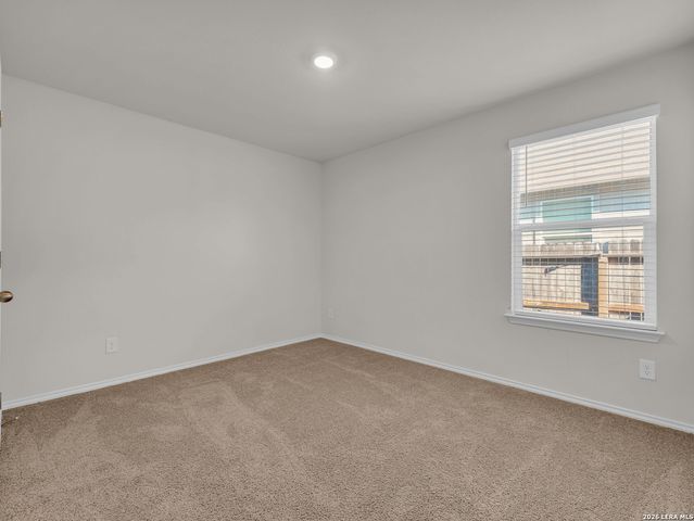 15515 CARDAMOM CV, Von Ormy, TX 78073