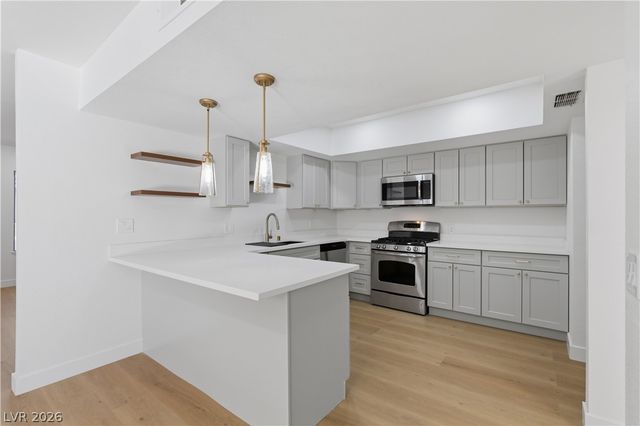 3552 Haverhill Street, Las Vegas, NV 89121