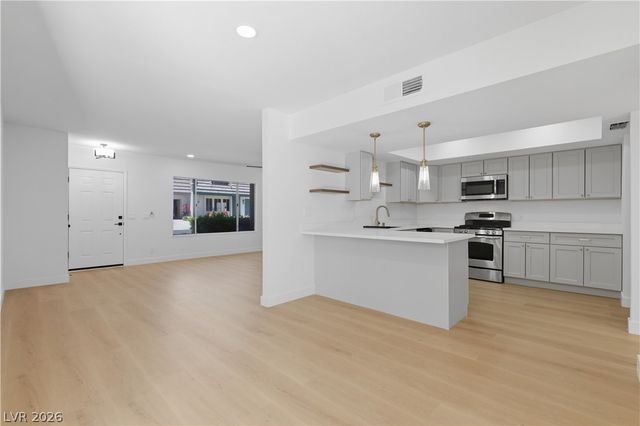3552 Haverhill Street, Las Vegas, NV 89121