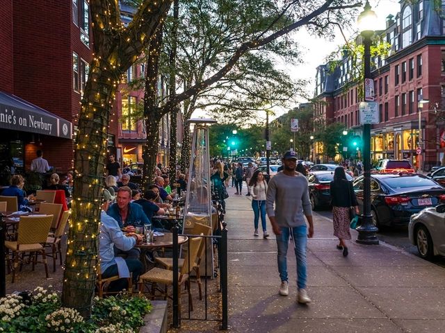 80 Marlborough St 7, Boston, MA 02116