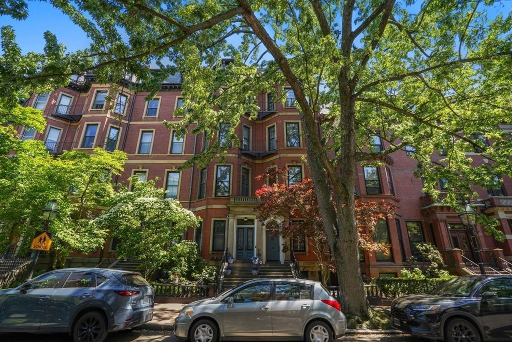 80 Marlborough St 7, Boston, MA 02116