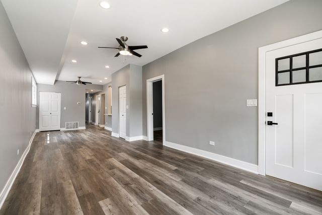 4624 N Springfield Avenue 2, Chicago, IL 60625