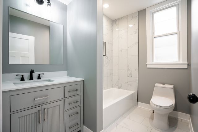 4624 N Springfield Avenue 2, Chicago, IL 60625