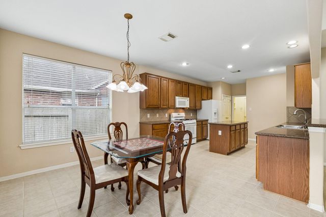 3211 Oak Cliff Lane, Missouri City, TX 77459