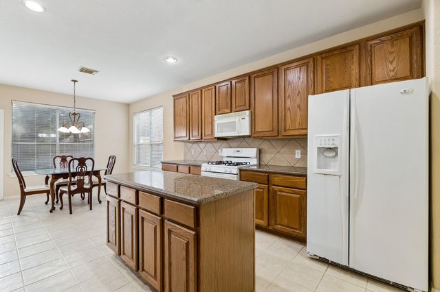 3211 Oak Cliff Lane, Missouri City, TX 77459