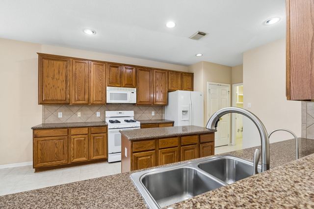 3211 Oak Cliff Lane, Missouri City, TX 77459