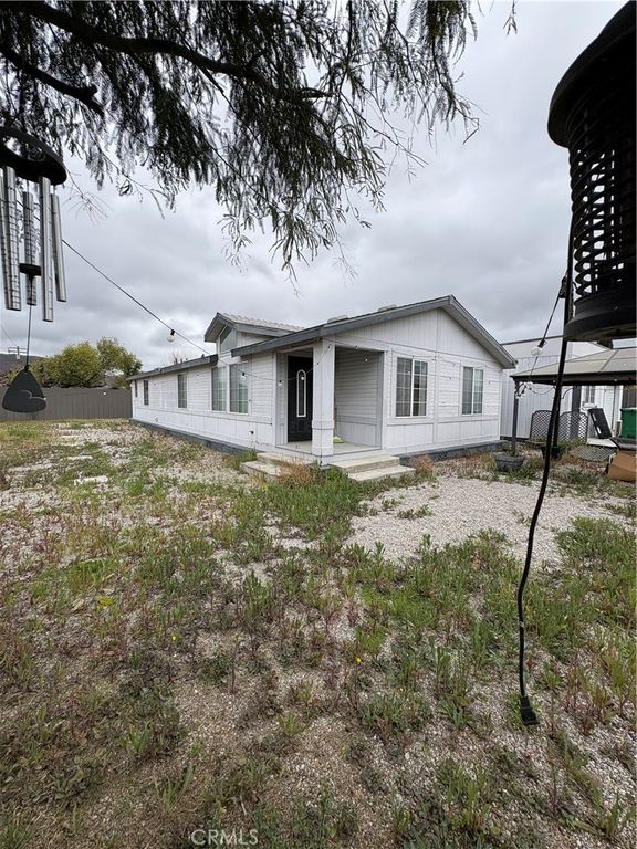 Image 14 of property listing at 32810 Olive, Winchester, CA 92596