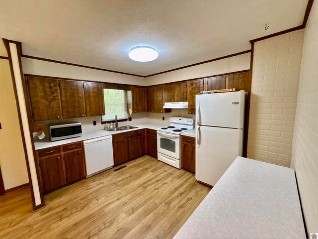 284 Trace Creek Church Road, Mayfield, KY 42066