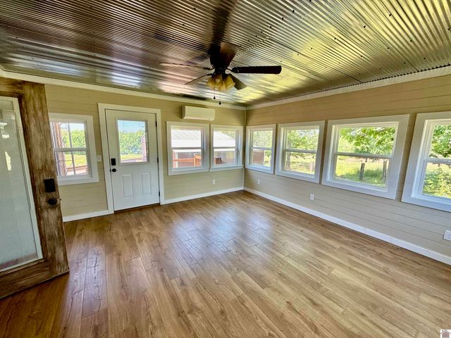 284 Trace Creek Church Road, Mayfield, KY 42066