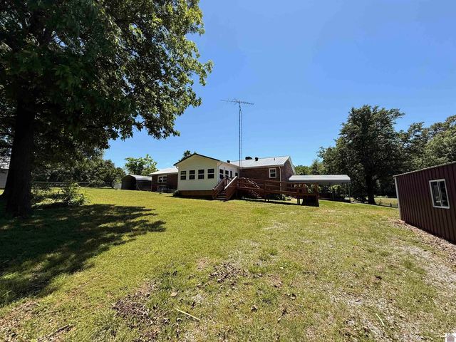 284 Trace Creek Church Road, Mayfield, KY 42066