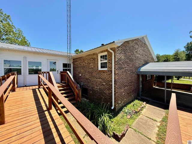 284 Trace Creek Church Road, Mayfield, KY 42066