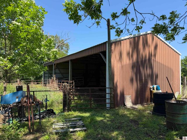284 Trace Creek Church Road, Mayfield, KY 42066