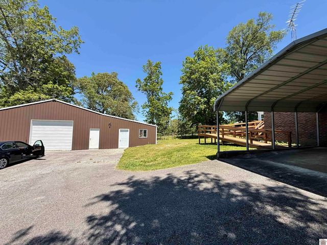 284 Trace Creek Church Road, Mayfield, KY 42066