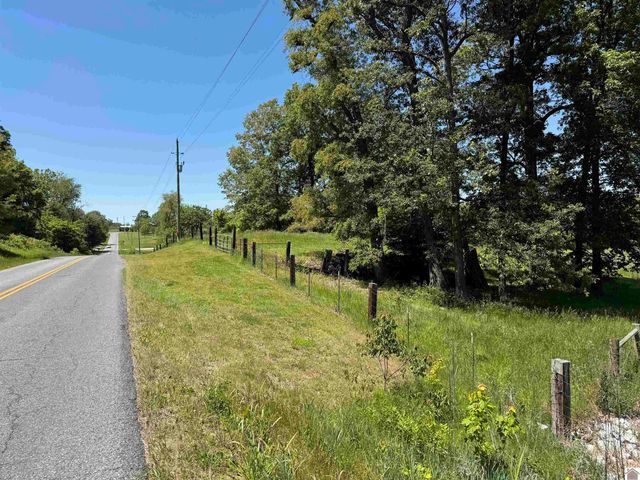 284 Trace Creek Church Road, Mayfield, KY 42066