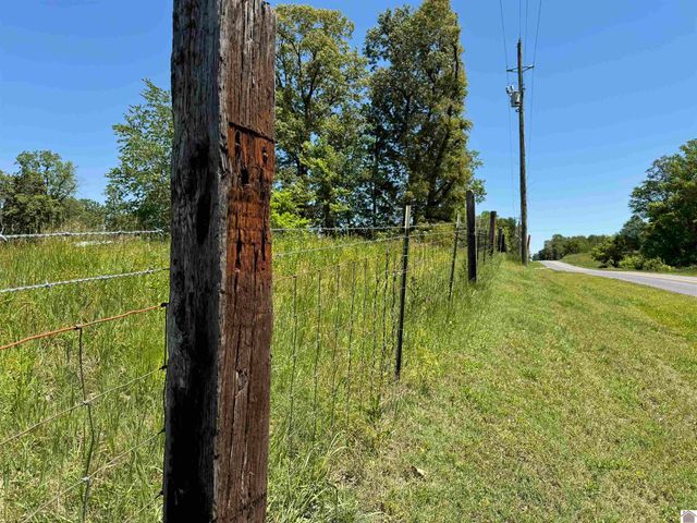 284 Trace Creek Church Road, Mayfield, KY 42066