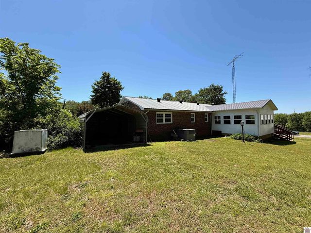 284 Trace Creek Church Road, Mayfield, KY 42066