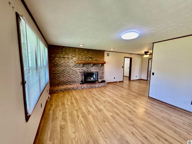 284 Trace Creek Church Road, Mayfield, KY 42066