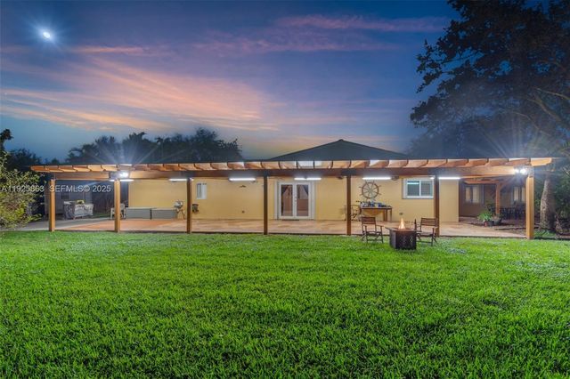 12920 SW 108th Place, Miami, FL 33176