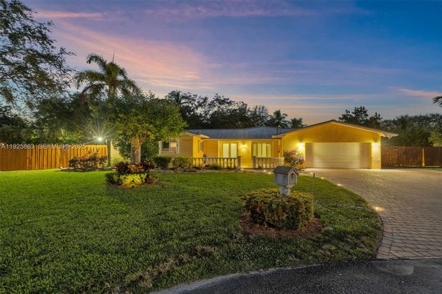 12920 SW 108th Place, Miami, FL 33176