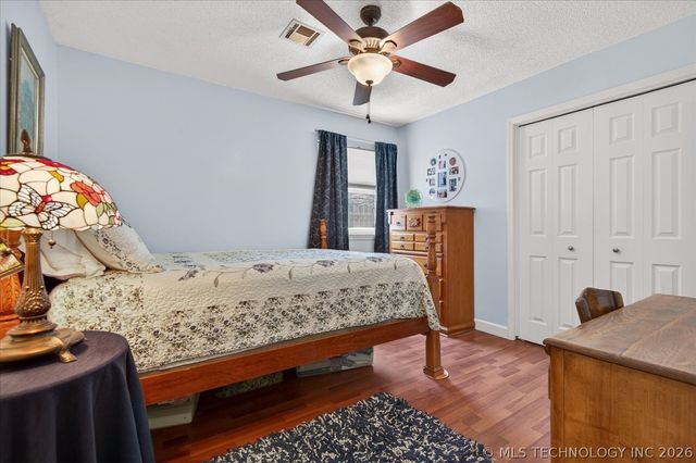 1811 Putnam, Bartlesville, OK 74006